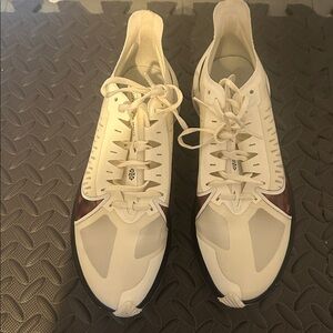 NIKE ZOOM GRAVITY running shoes